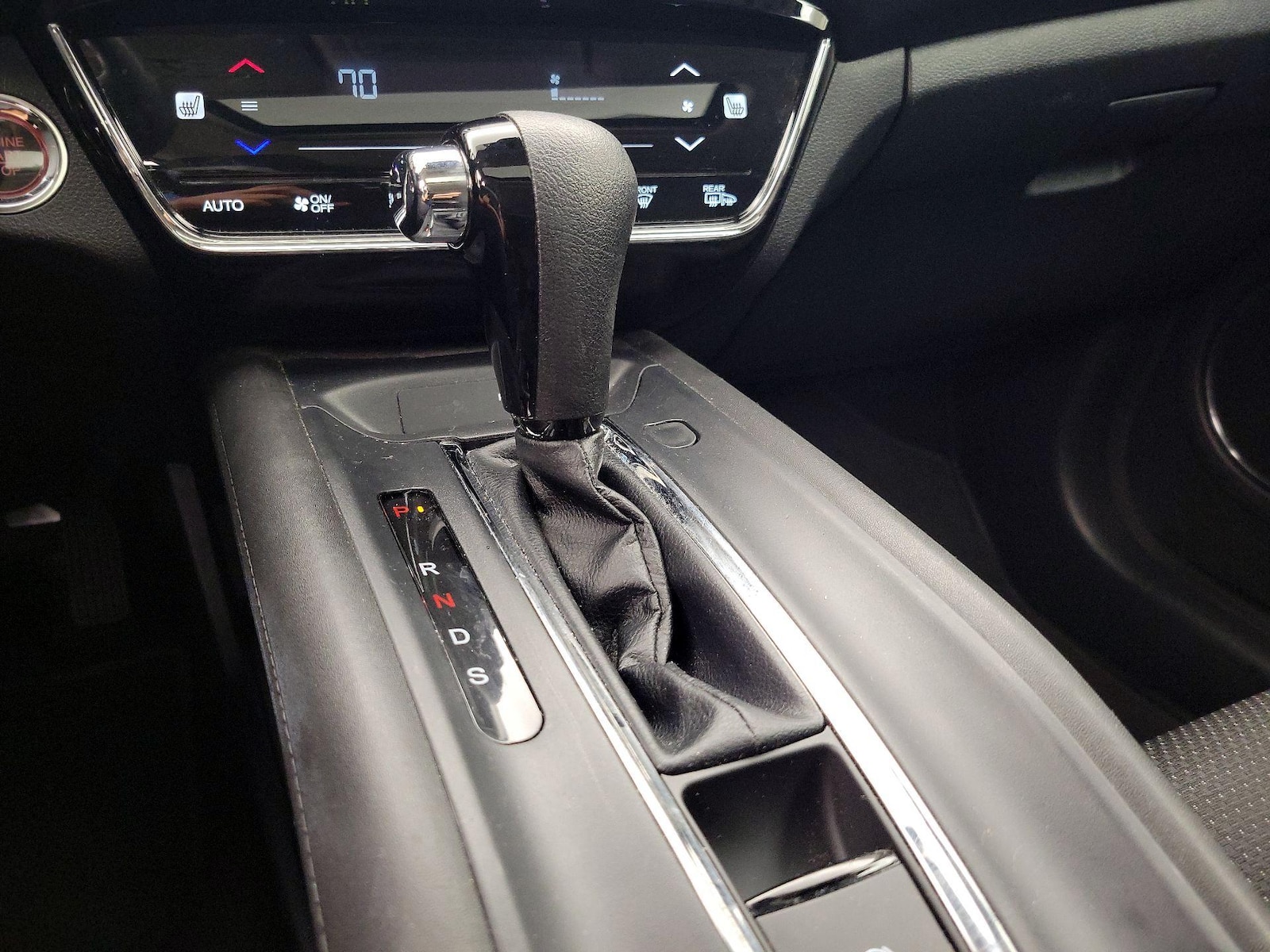 2021 Honda HR-V EX - Photo 18