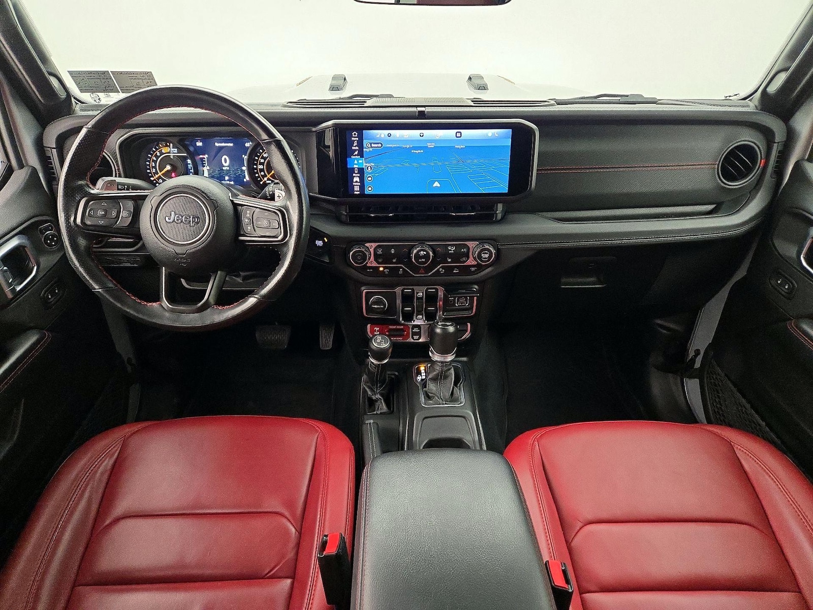 Apple CarPlay® & Android Auto™