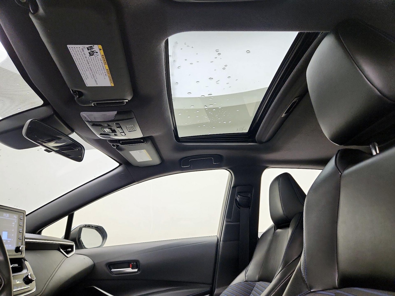 Sunroof(s) & Overhead Airbags