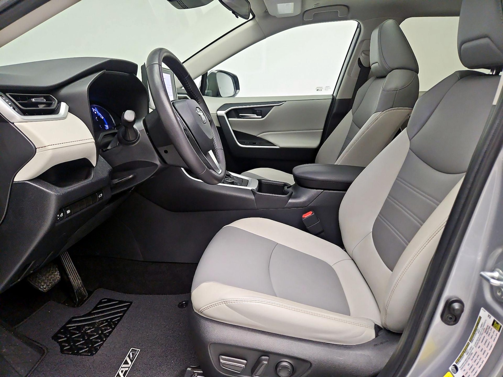 Power Seat(s) & Side Airbags