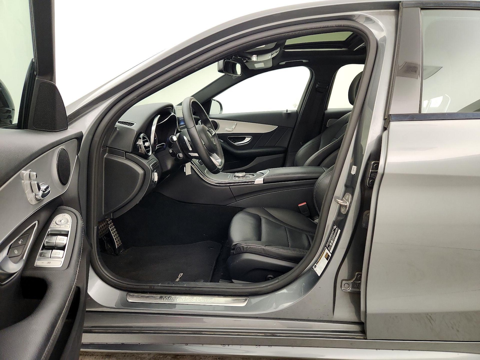 Power Seat(s) & Side Airbags