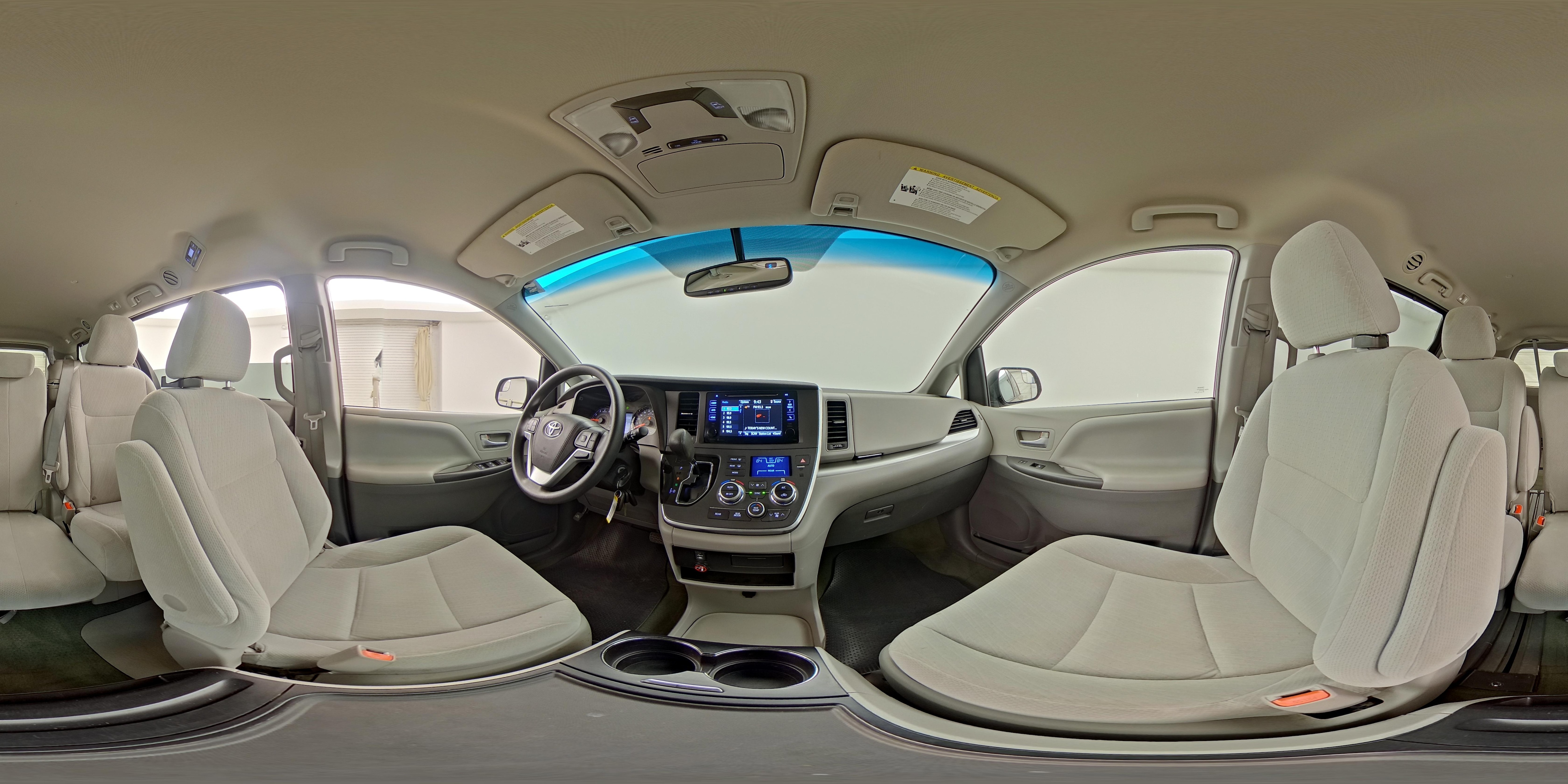 2015 Toyota Sienna LE - Photo 26