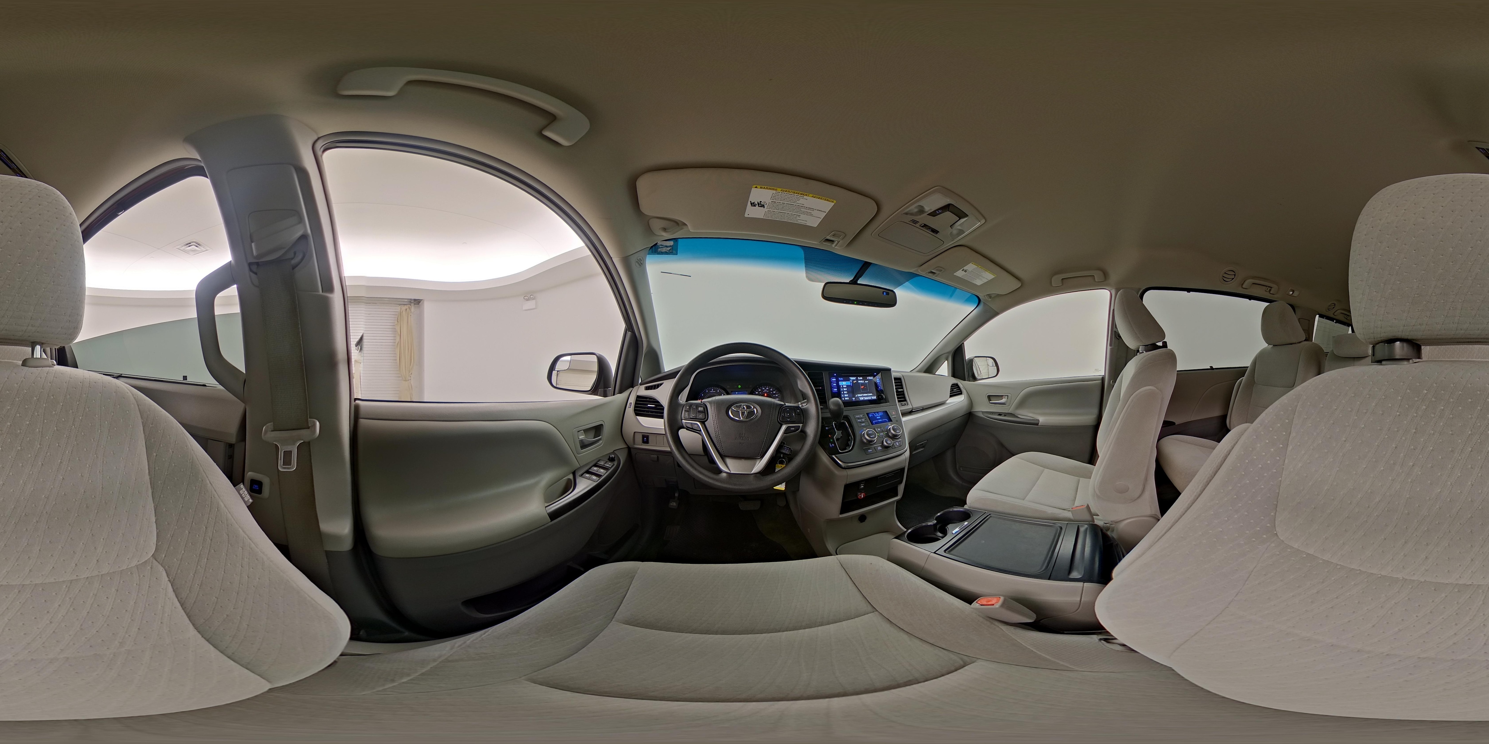 2015 Toyota Sienna LE - Photo 28