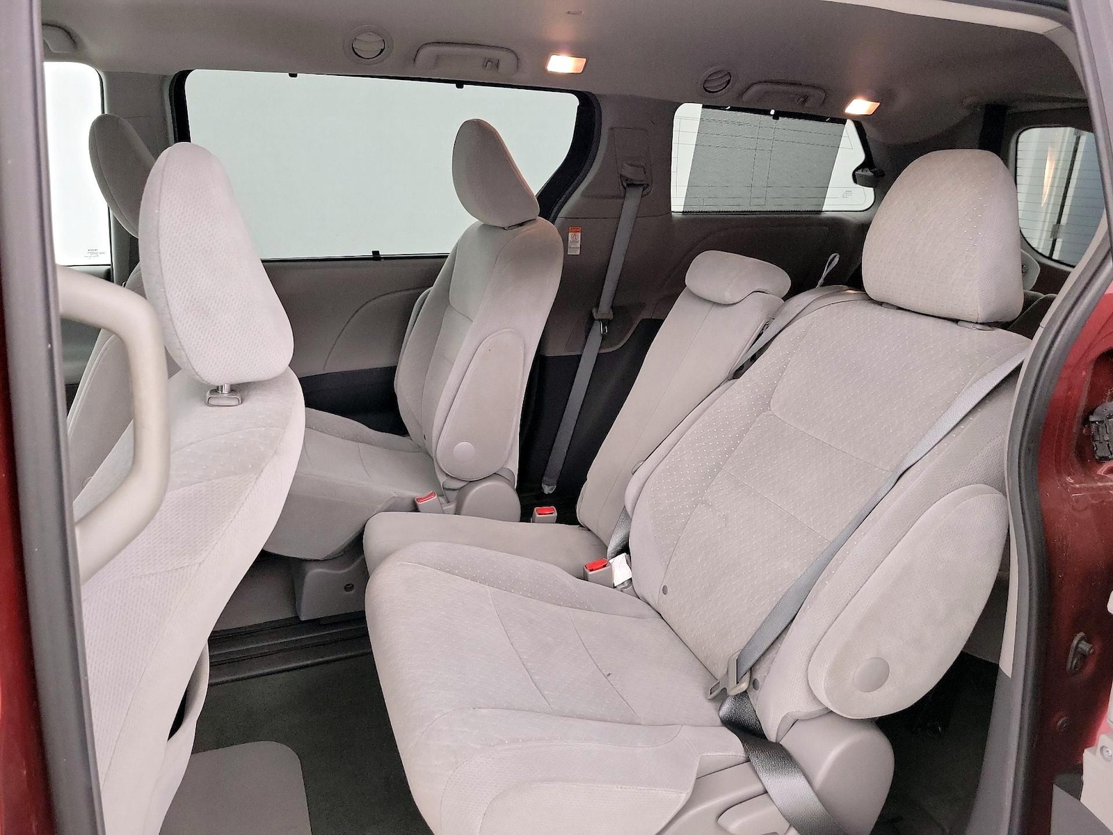 2015 Toyota Sienna LE - Photo 20
