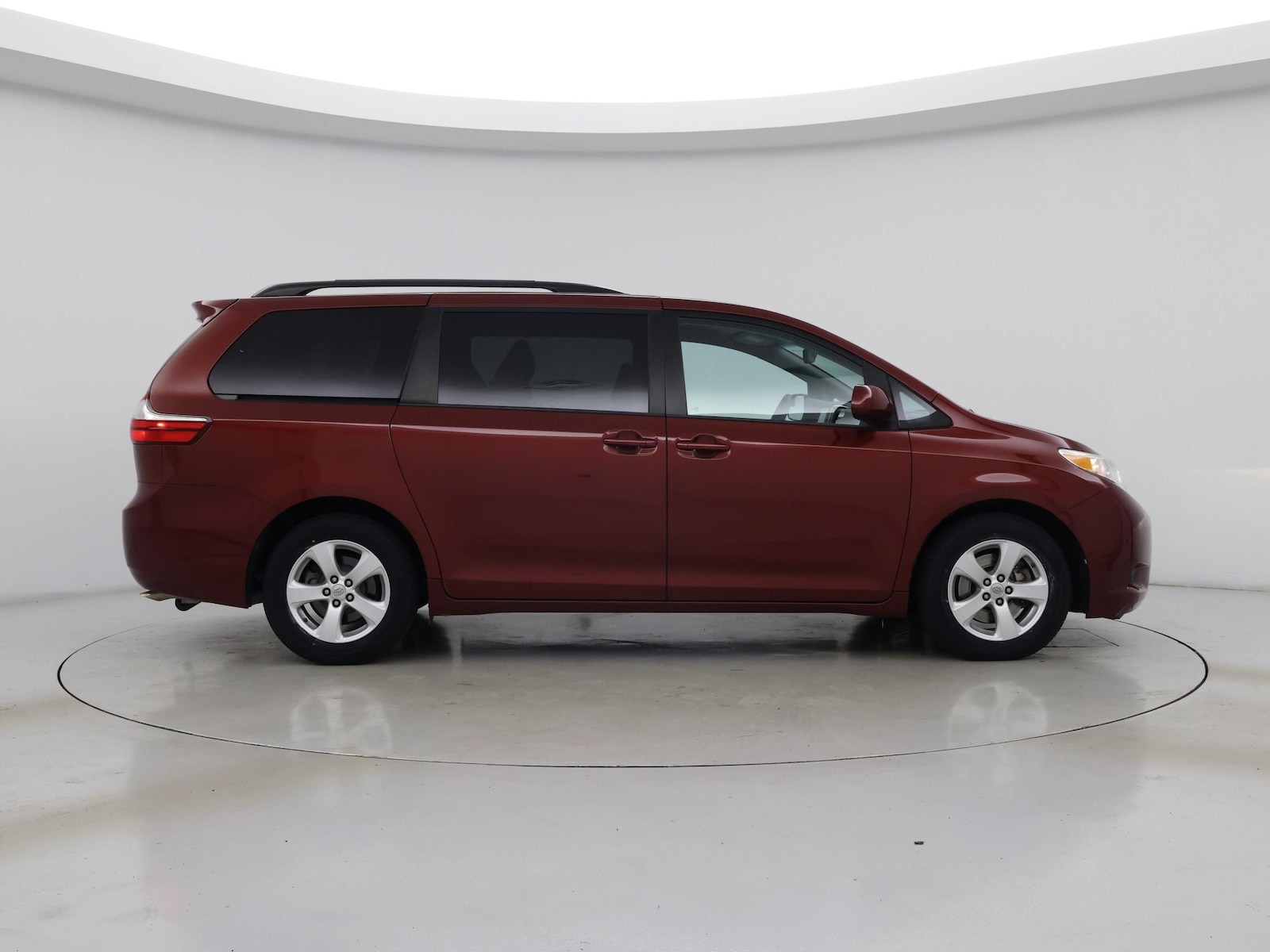 2015 Toyota Sienna LE - Photo 8