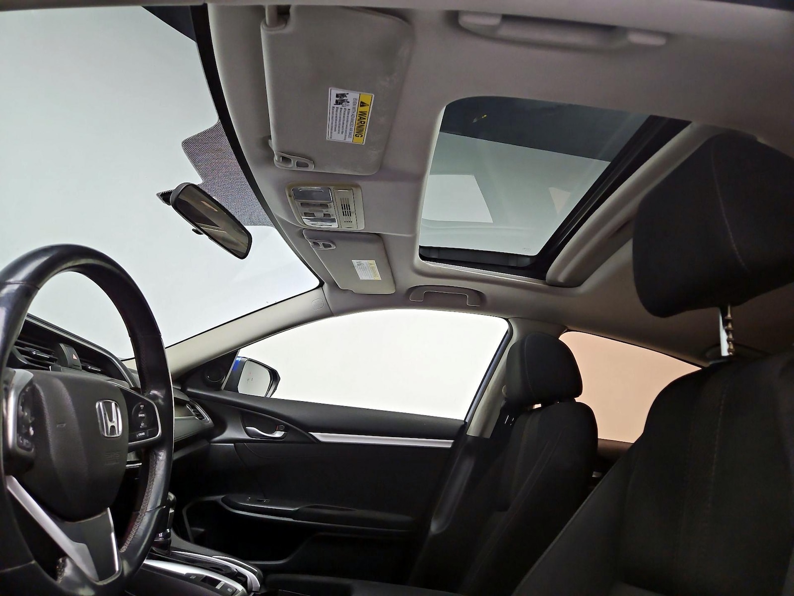 Sunroof(s) & Overhead Airbags