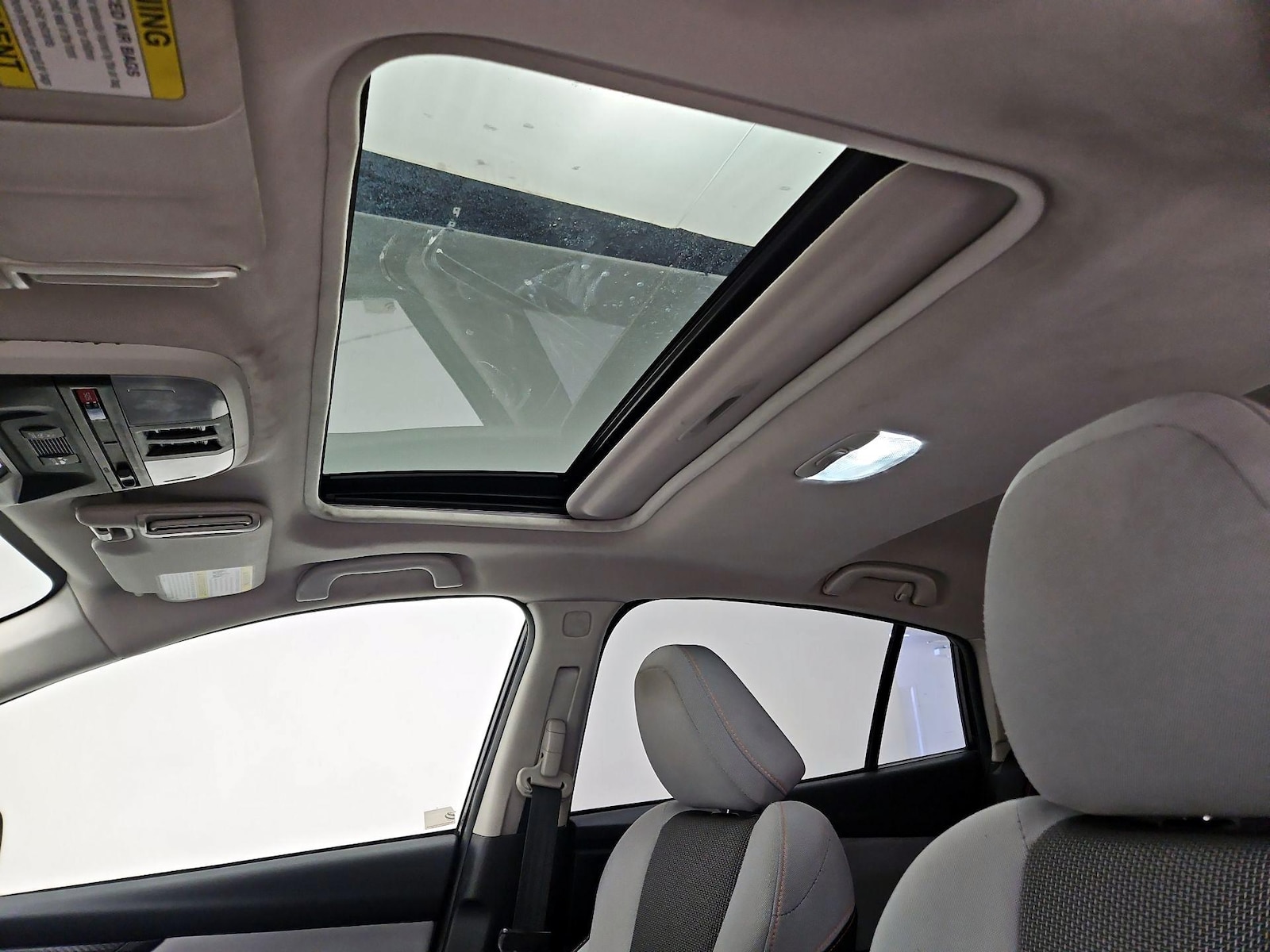 Sunroof(s) & Overhead Airbags