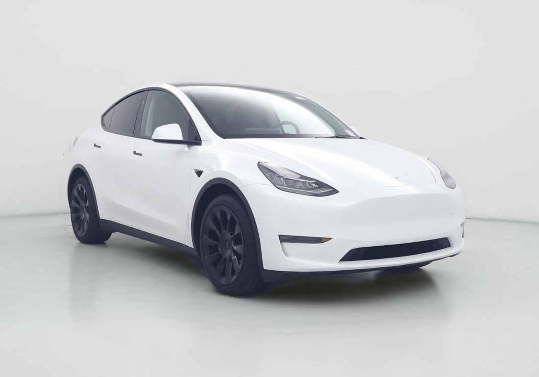 2023 Tesla Model Y Long Range All-Wheel Drive in White — CarMax photo