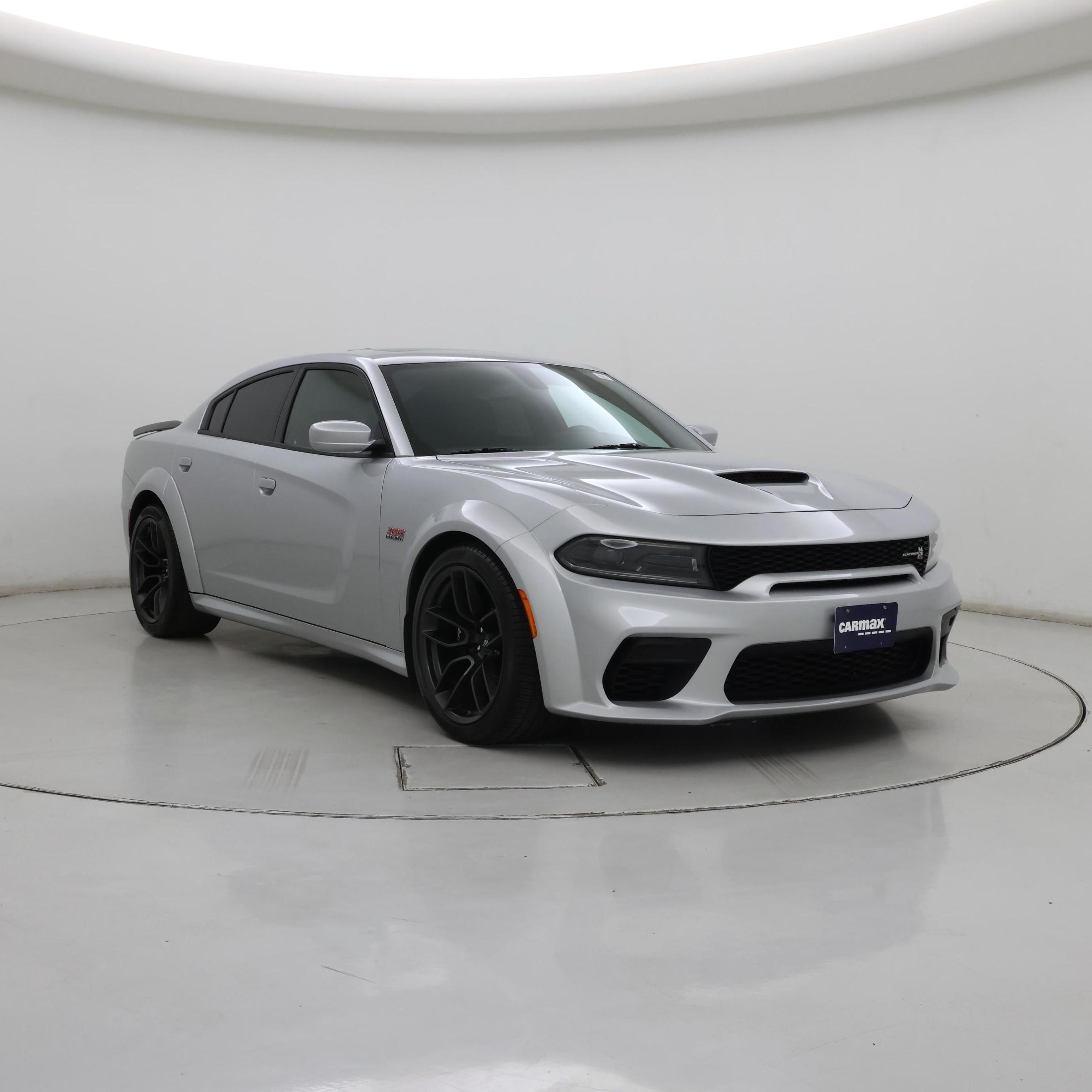 Silver 2022 Dodge Charger Sedan Rear-Wheel Drive Automatic