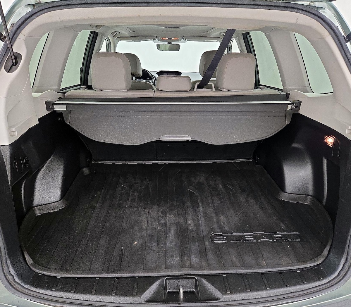 Trunk/Cargo (Seats Up)