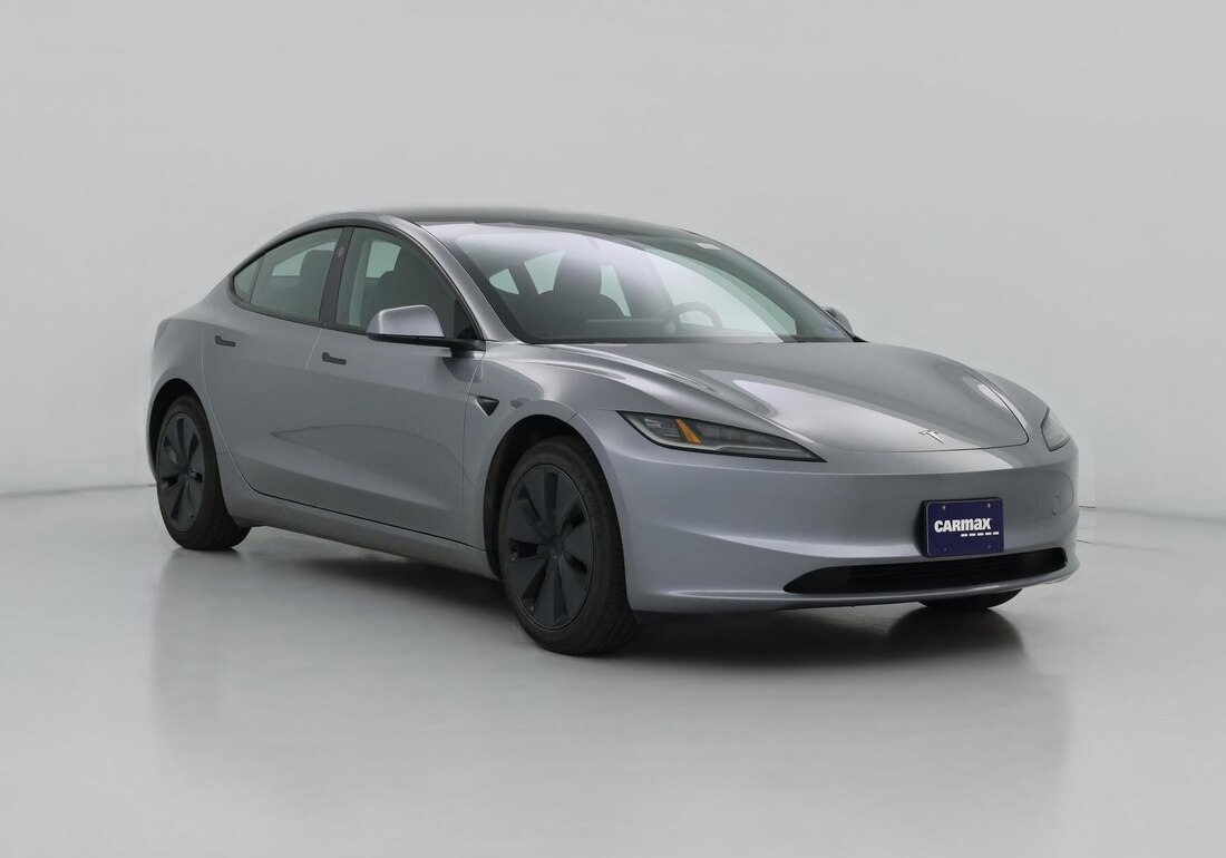 2025 Tesla Model 3 Long Range Rear-Wheel Drive in Silver — CarMax photo