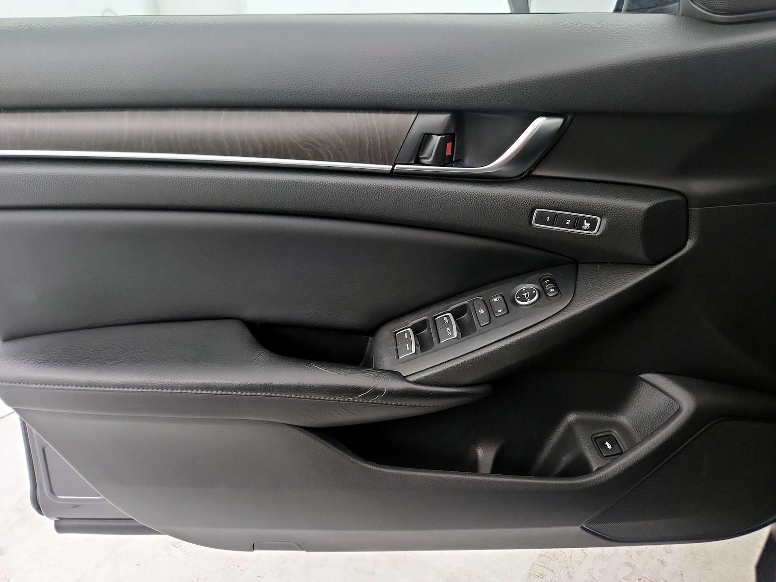 2018 Honda Accord EX-L - Photo 13