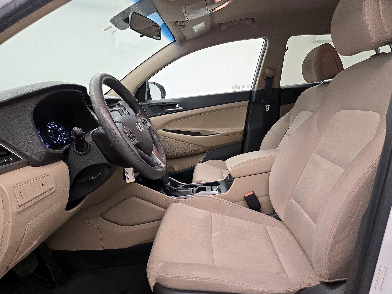 Power Seat(s) & Side Airbags