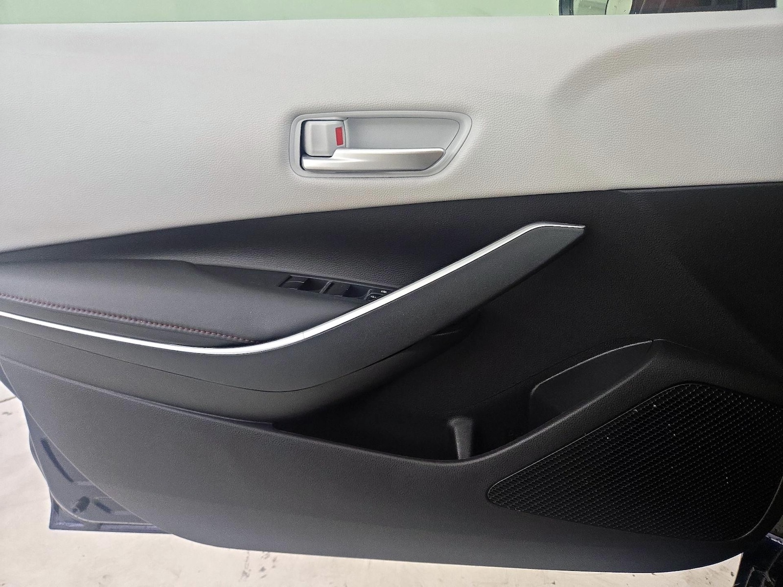 2023 Toyota Corolla SE - Photo 13