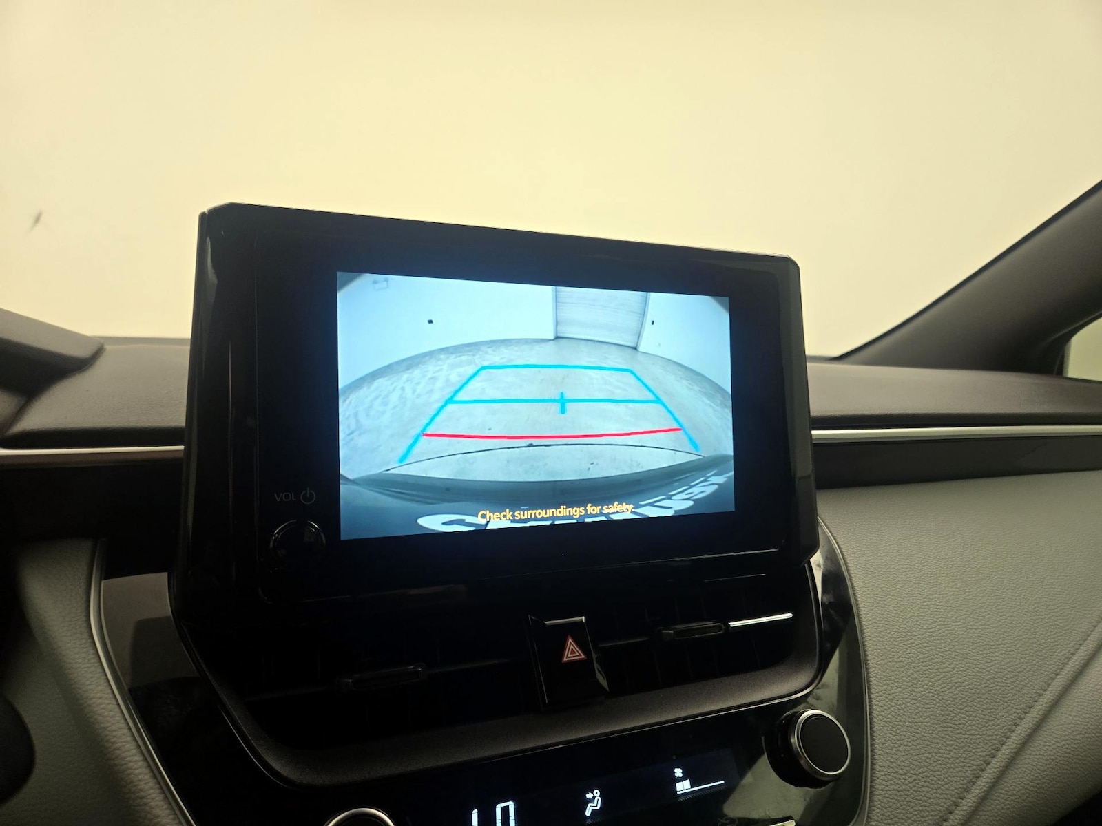 2023 Toyota Corolla SE - Photo 15