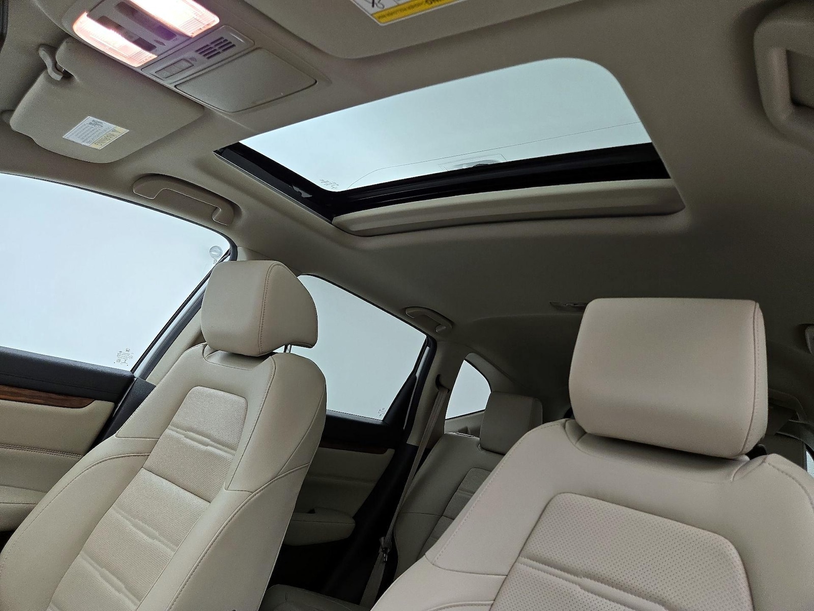 Sunroof(s) & Overhead Airbags