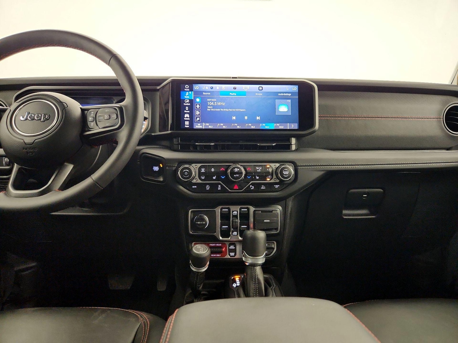 2024 Jeep Wrangler 4-Door Rubicon - Photo 10