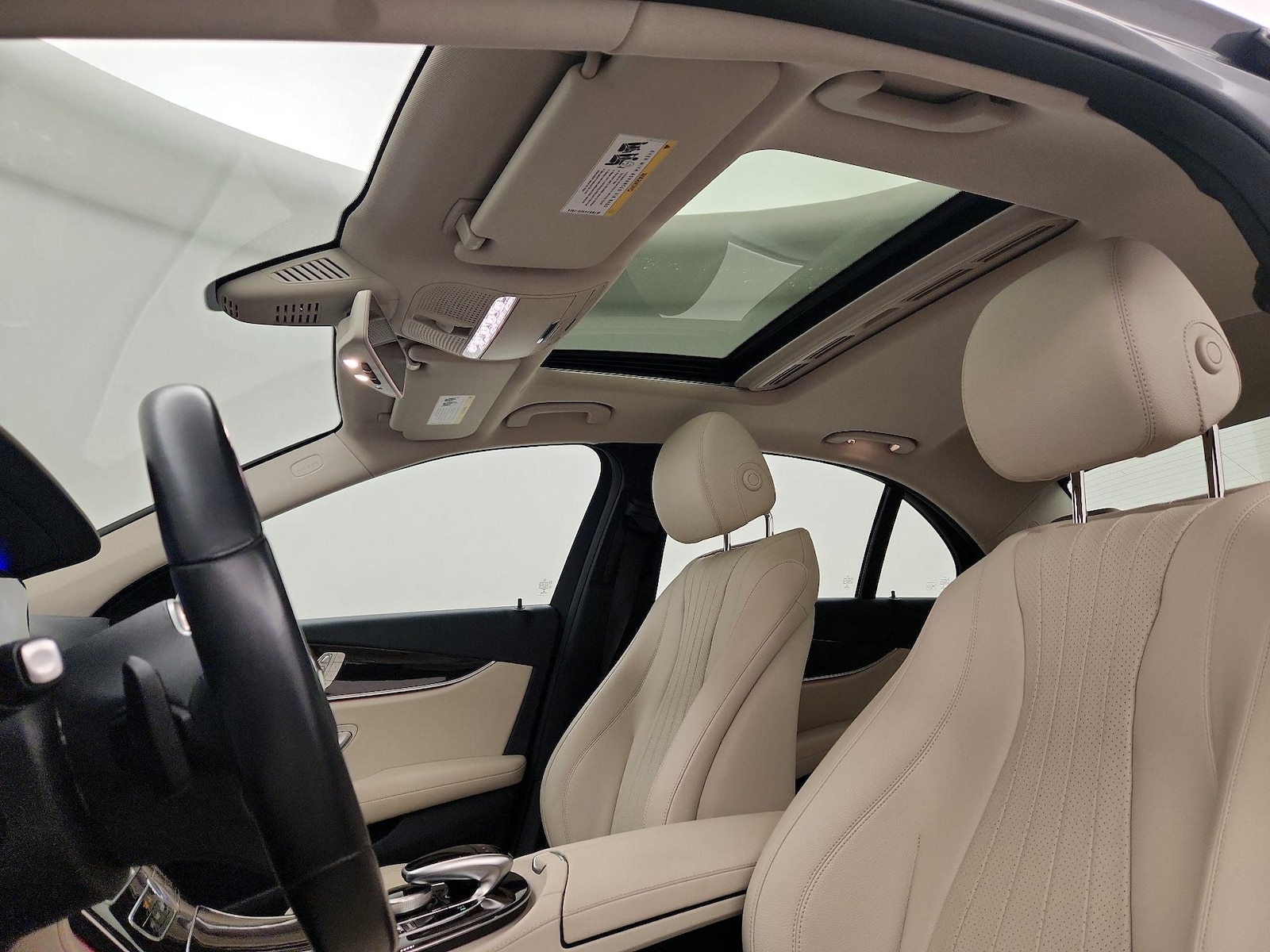 Sunroof(s) & Overhead Airbags