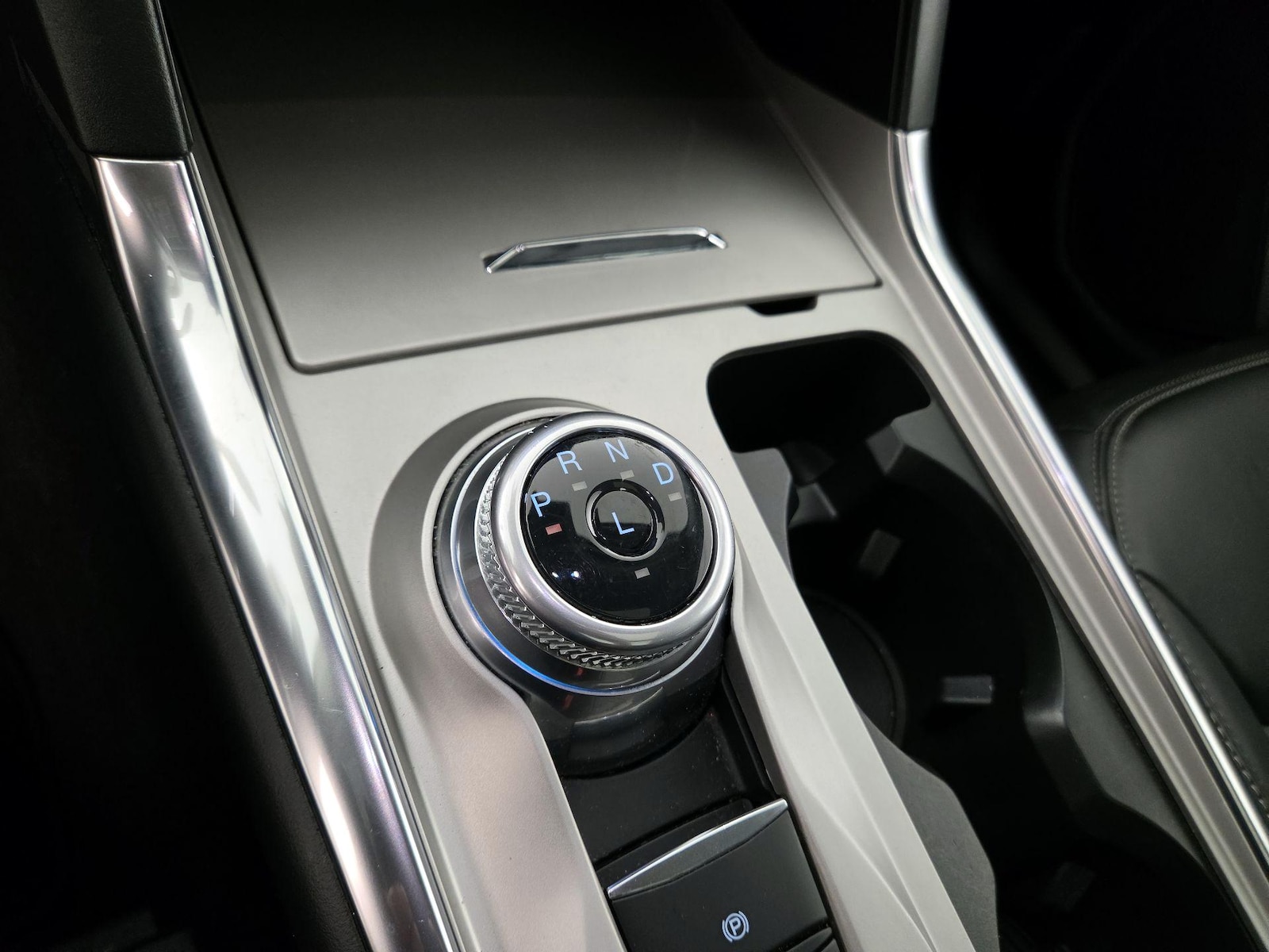 2022 Ford Explorer XLT - Photo 19