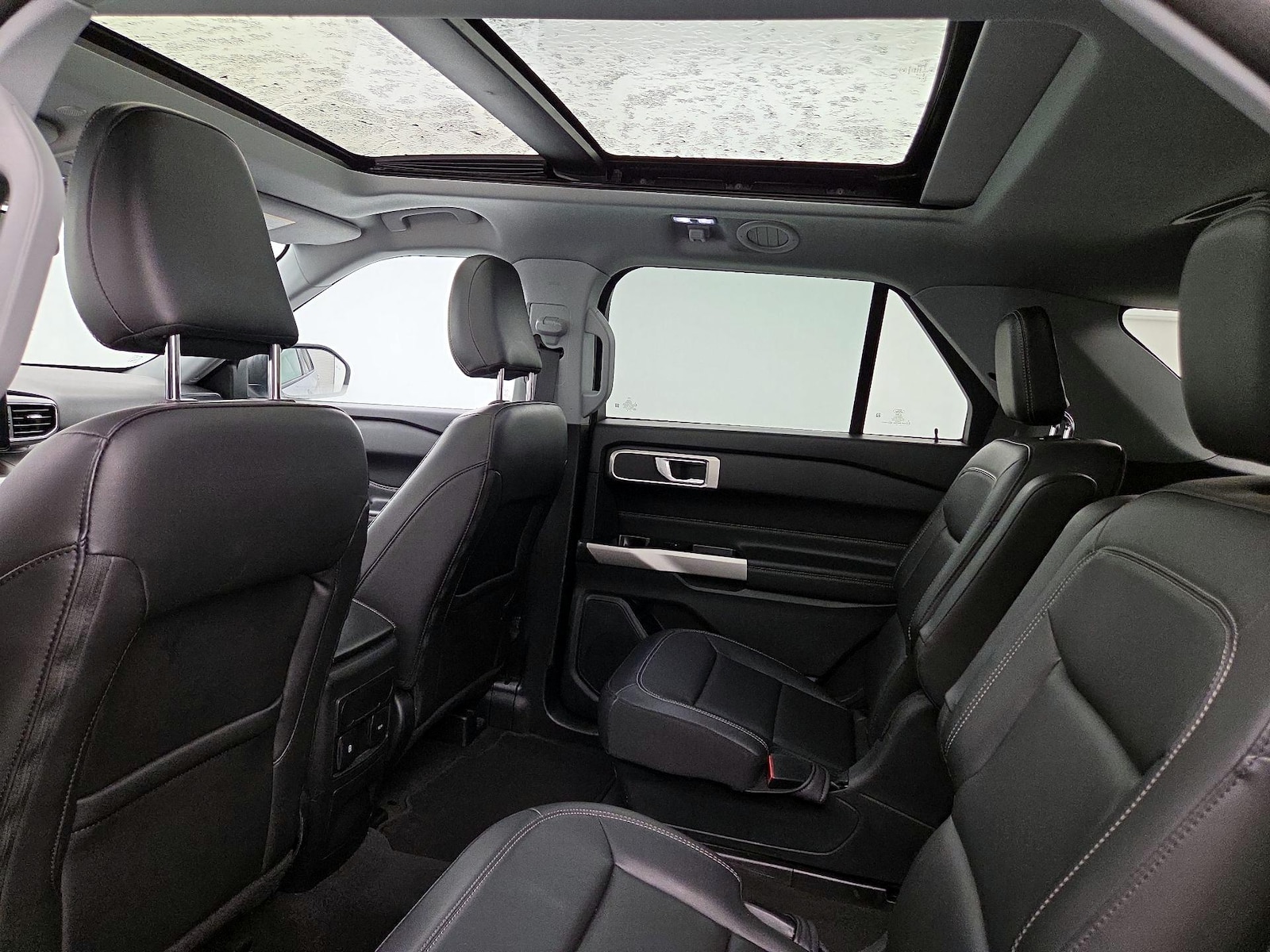 2022 Ford Explorer XLT - Photo 21