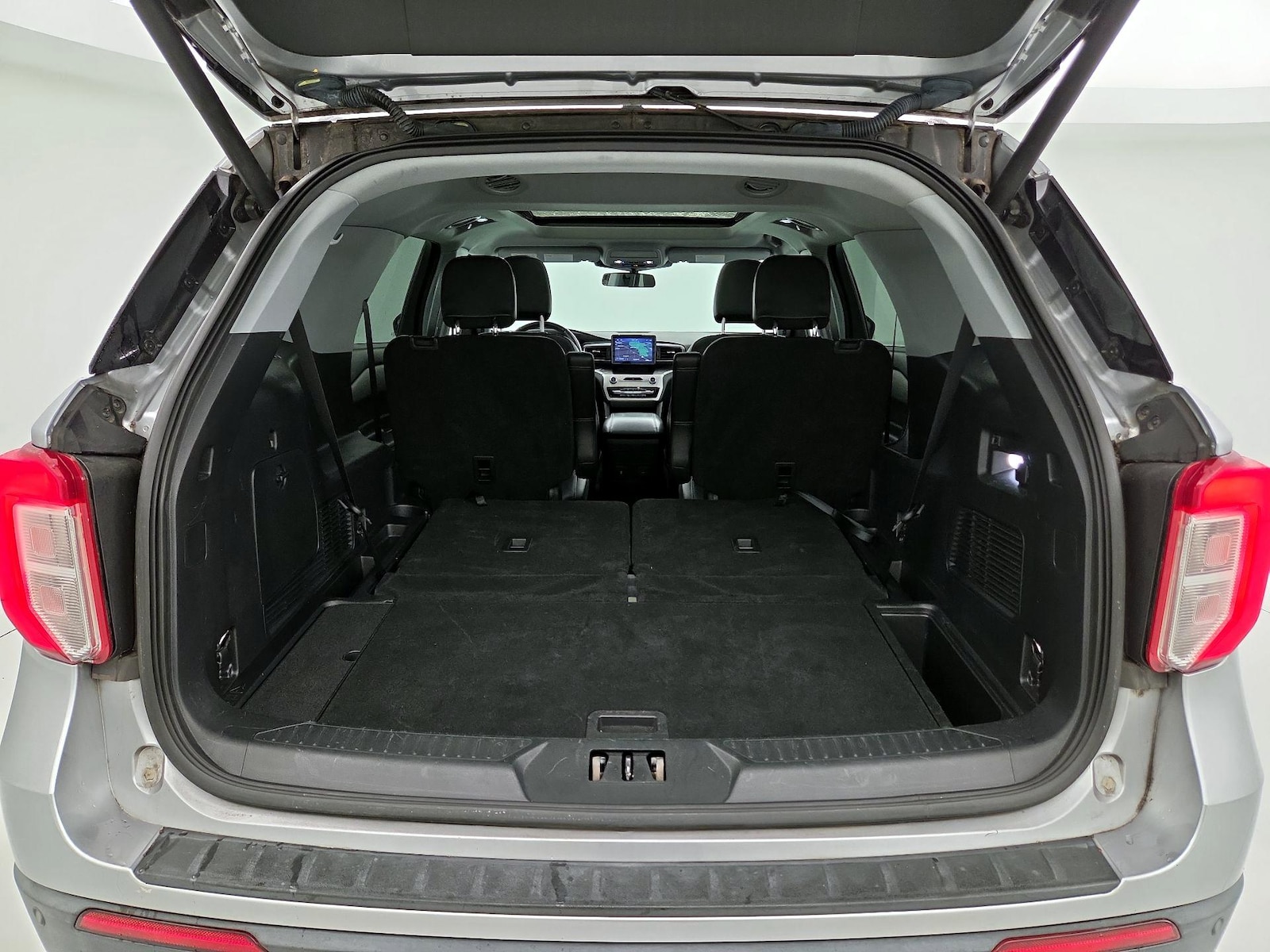2022 Ford Explorer XLT - Photo 25