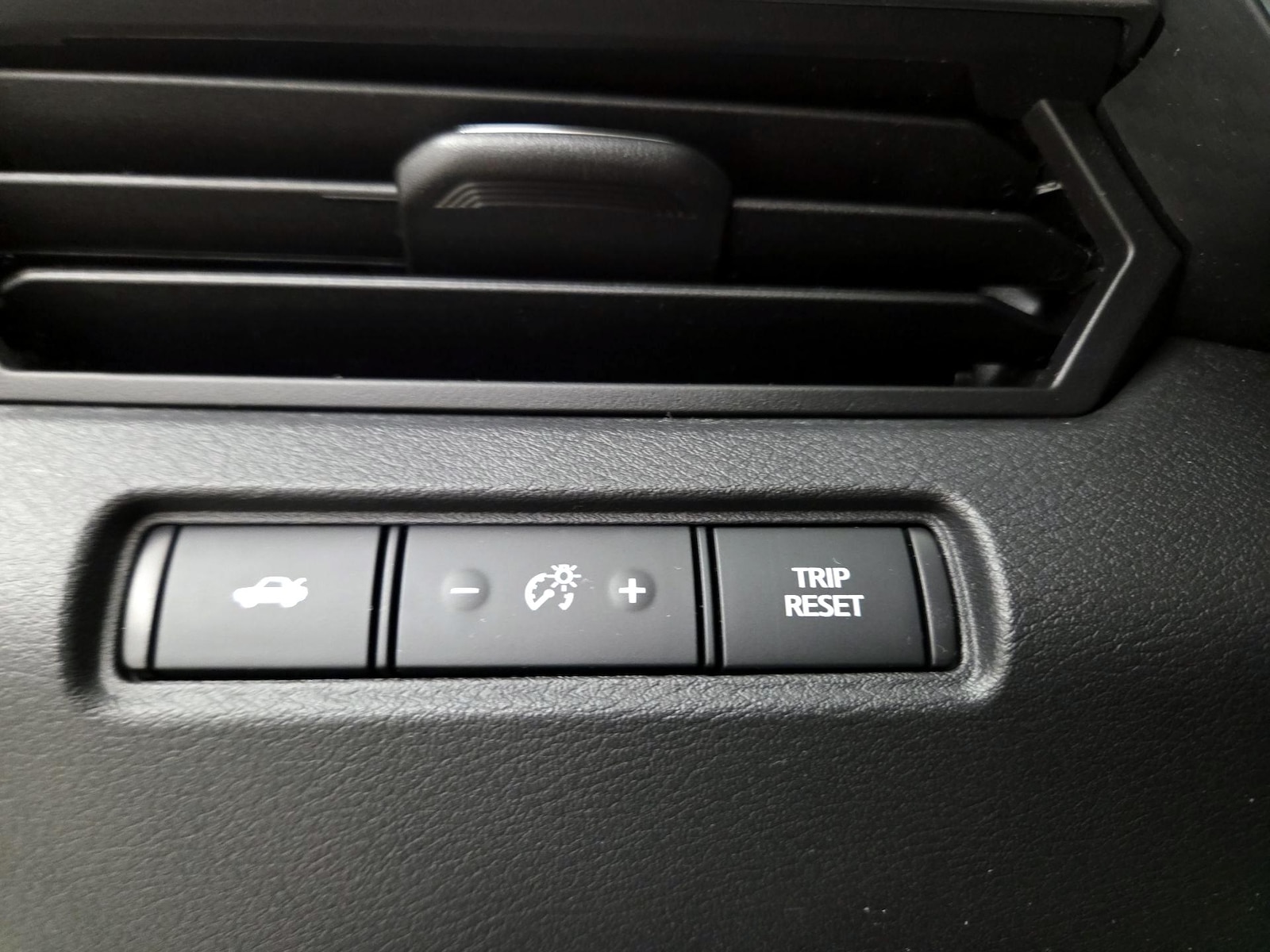 2022 Nissan Altima S - Photo 14