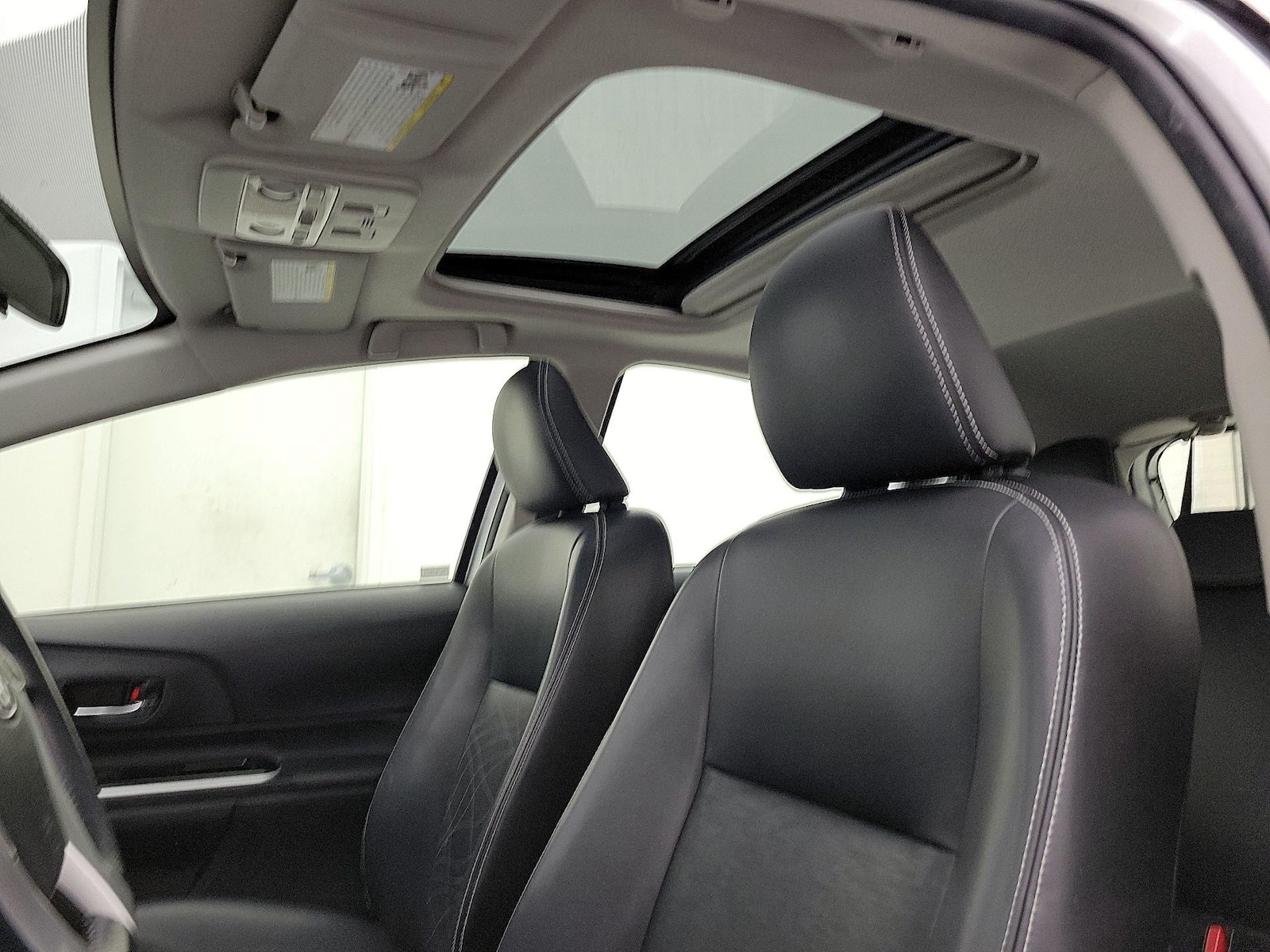 Sunroof(s) & Overhead Airbags