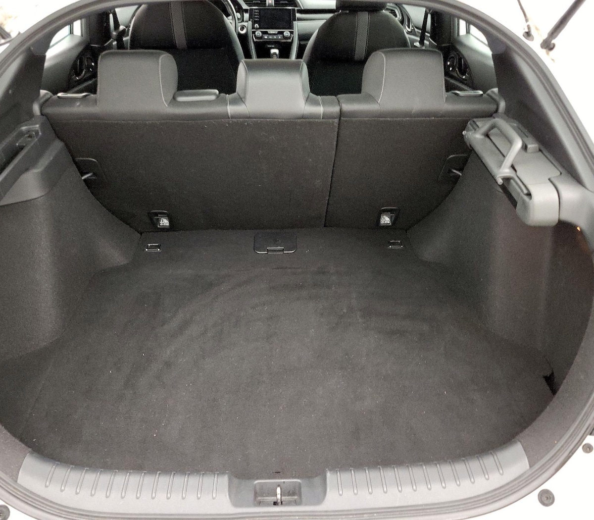 Trunk/Cargo (Seats Up)
