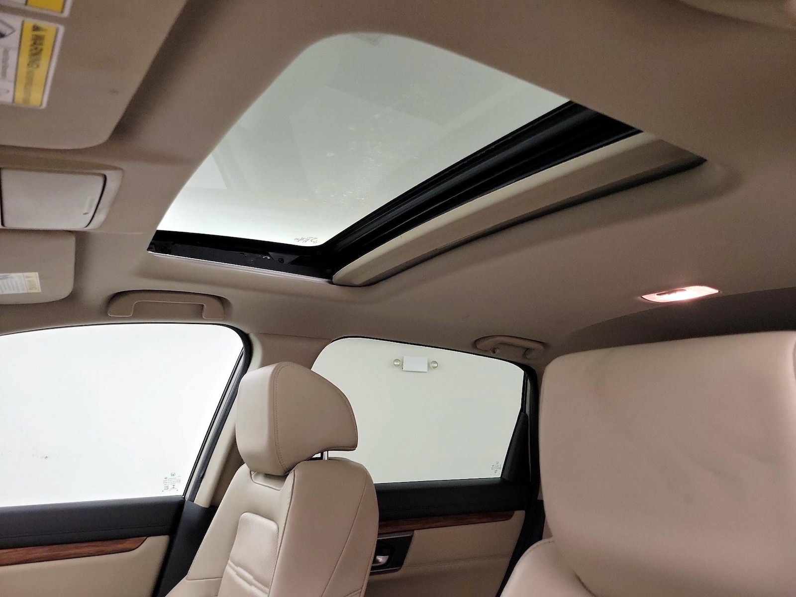 Sunroof(s) & Overhead Airbags