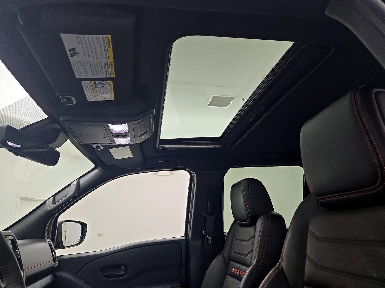 Sunroof(s) & Overhead Airbags