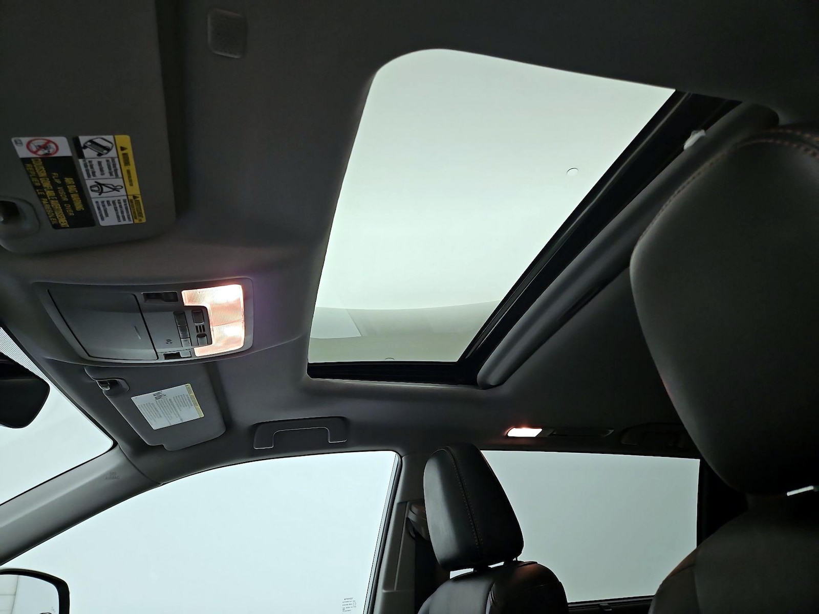 Sunroof(s) & Overhead Airbags