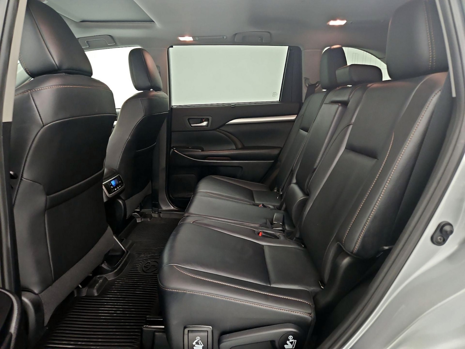 Rear Air Conditioning