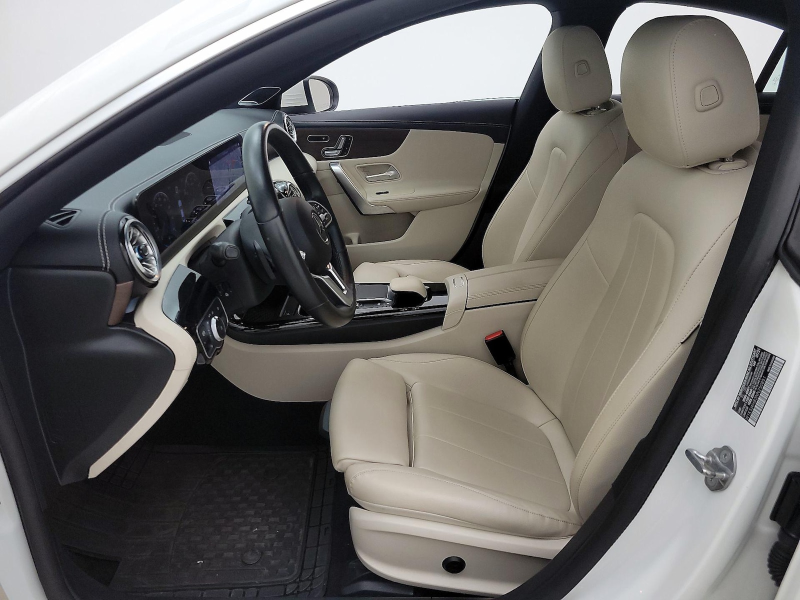 2022 Mercedes-Benz CLA CLA250 - Photo 12