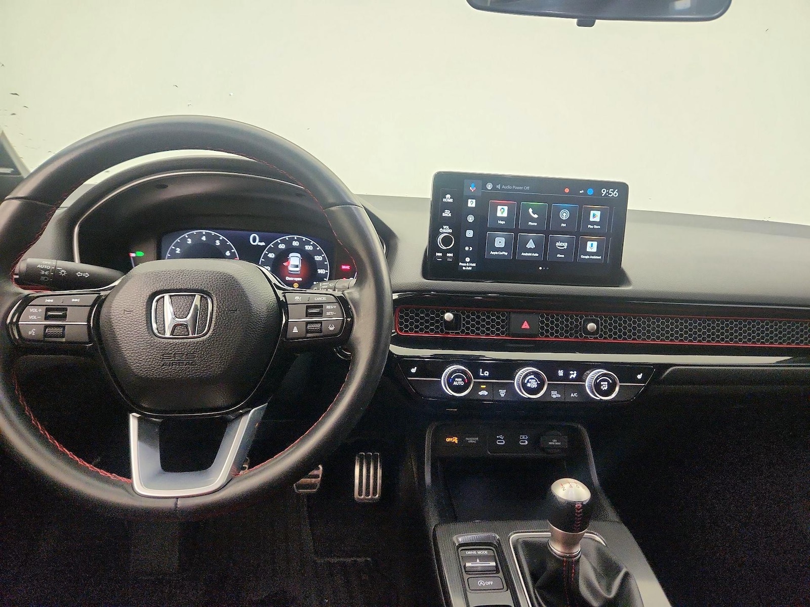 Apple CarPlay® & Android Auto™