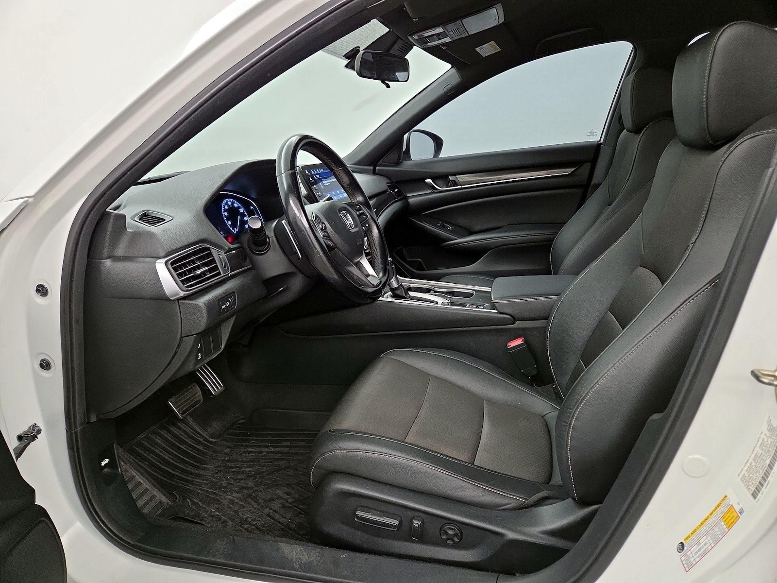 Power Seat(s) & Side Airbags