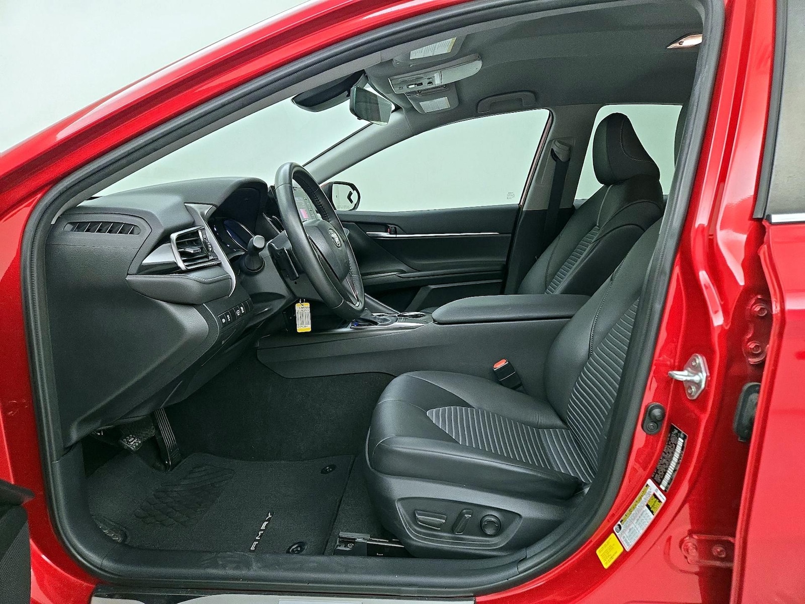 Power Seat(s) & Side Airbags