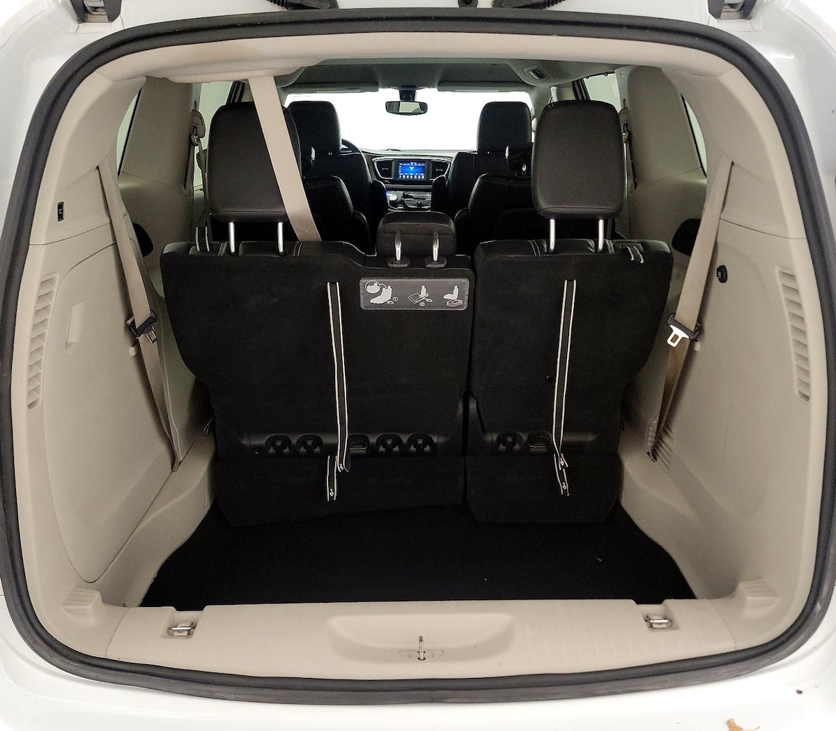 Trunk/Cargo (Seats Up)