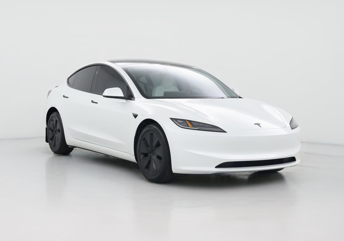 2024 Tesla Model 3 Long Range All-Wheel Drive in White — CarMax photo
