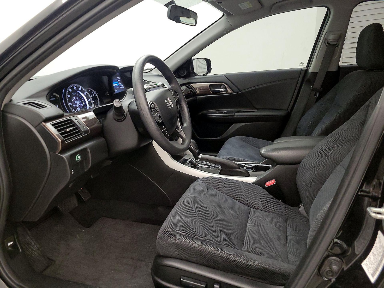 Power Seat(s) & Side Airbags