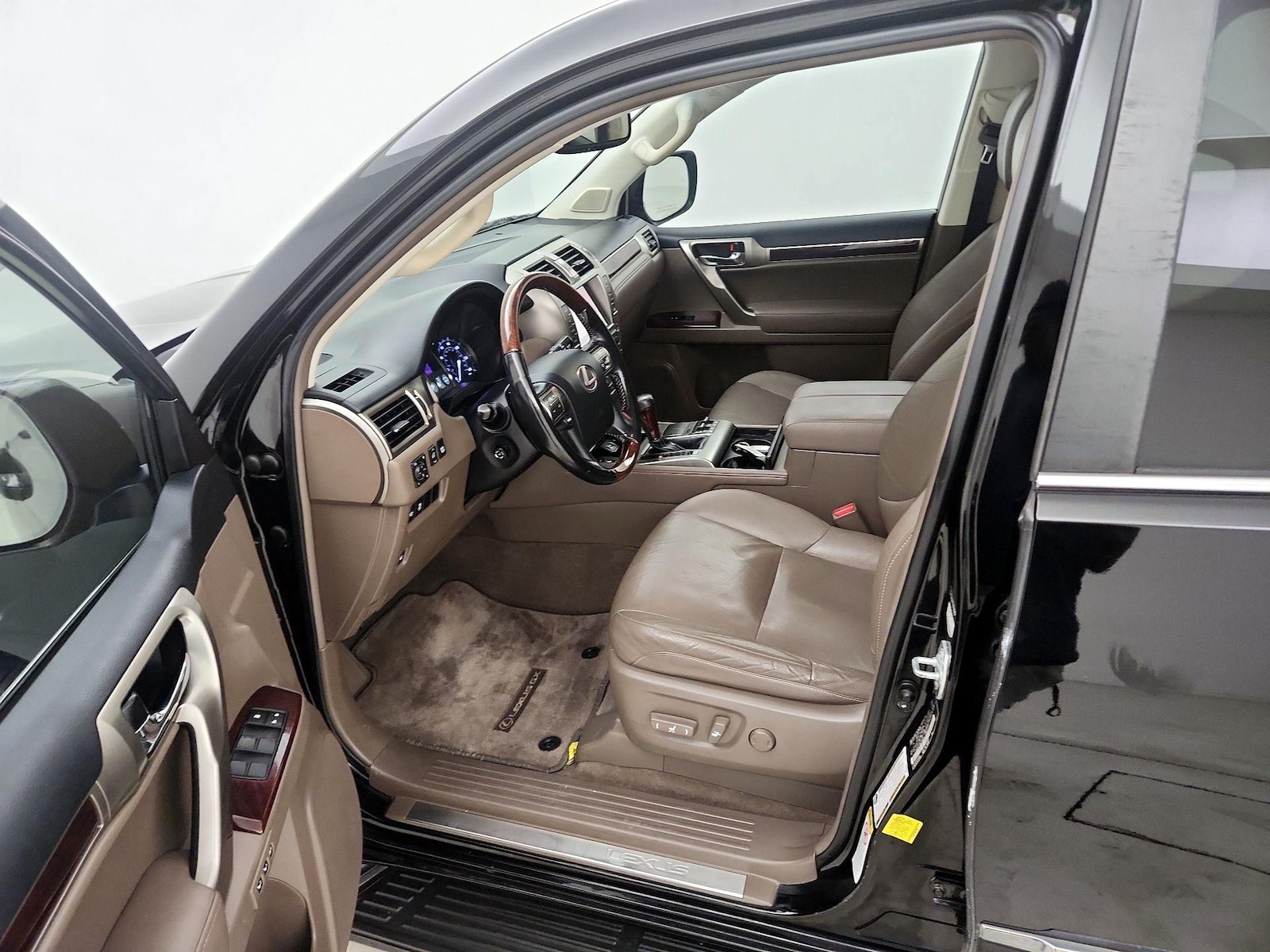 2017 Lexus GX Base - Photo 12
