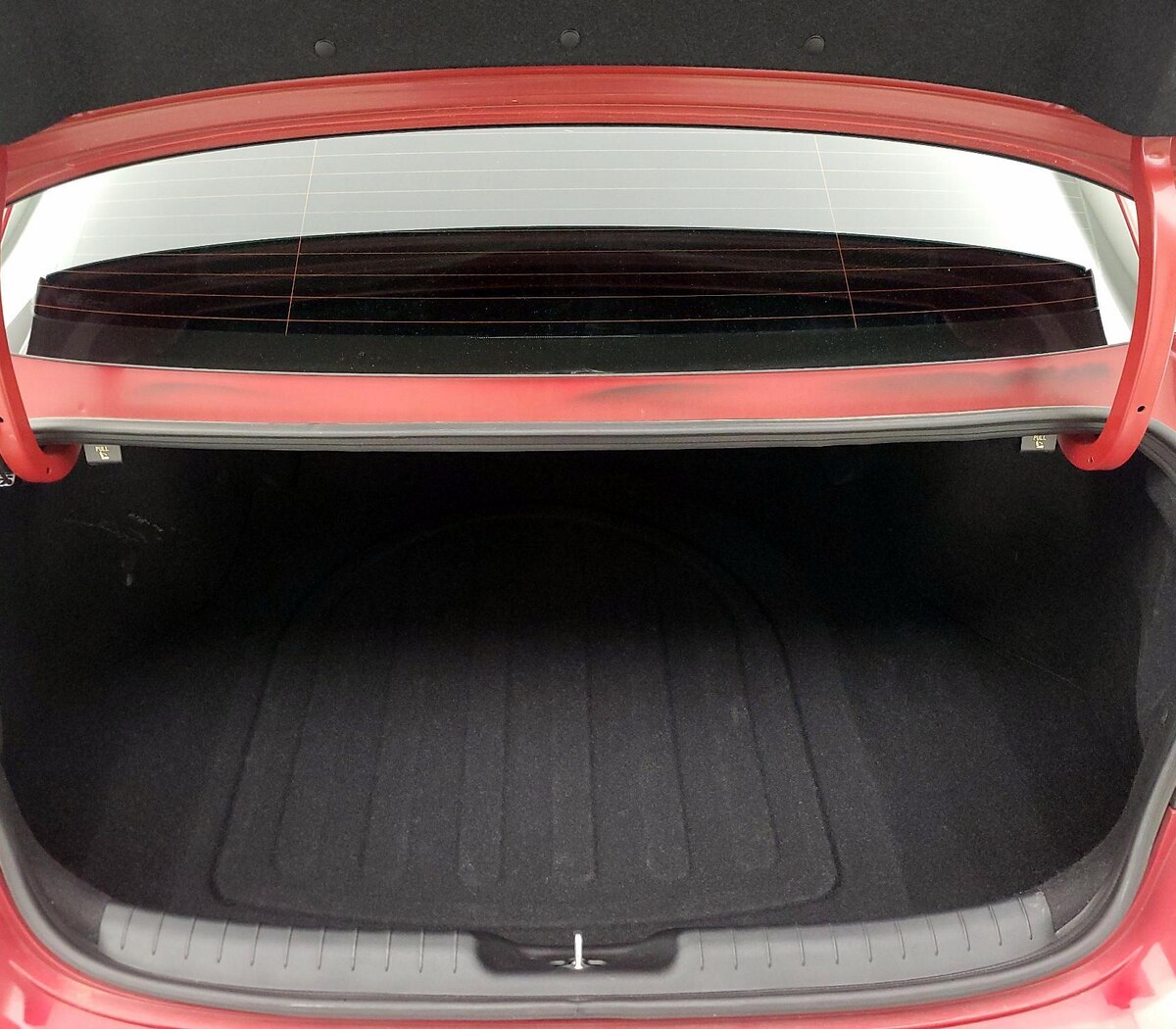 Trunk/Cargo (Seats Up)