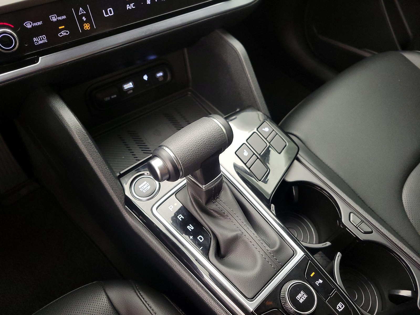 2025 Kia Sportage EX - Photo 19