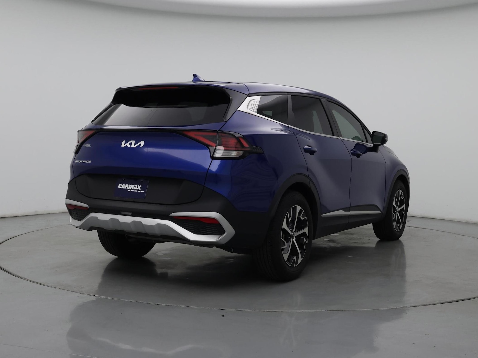 2025 Kia Sportage EX - Photo 9