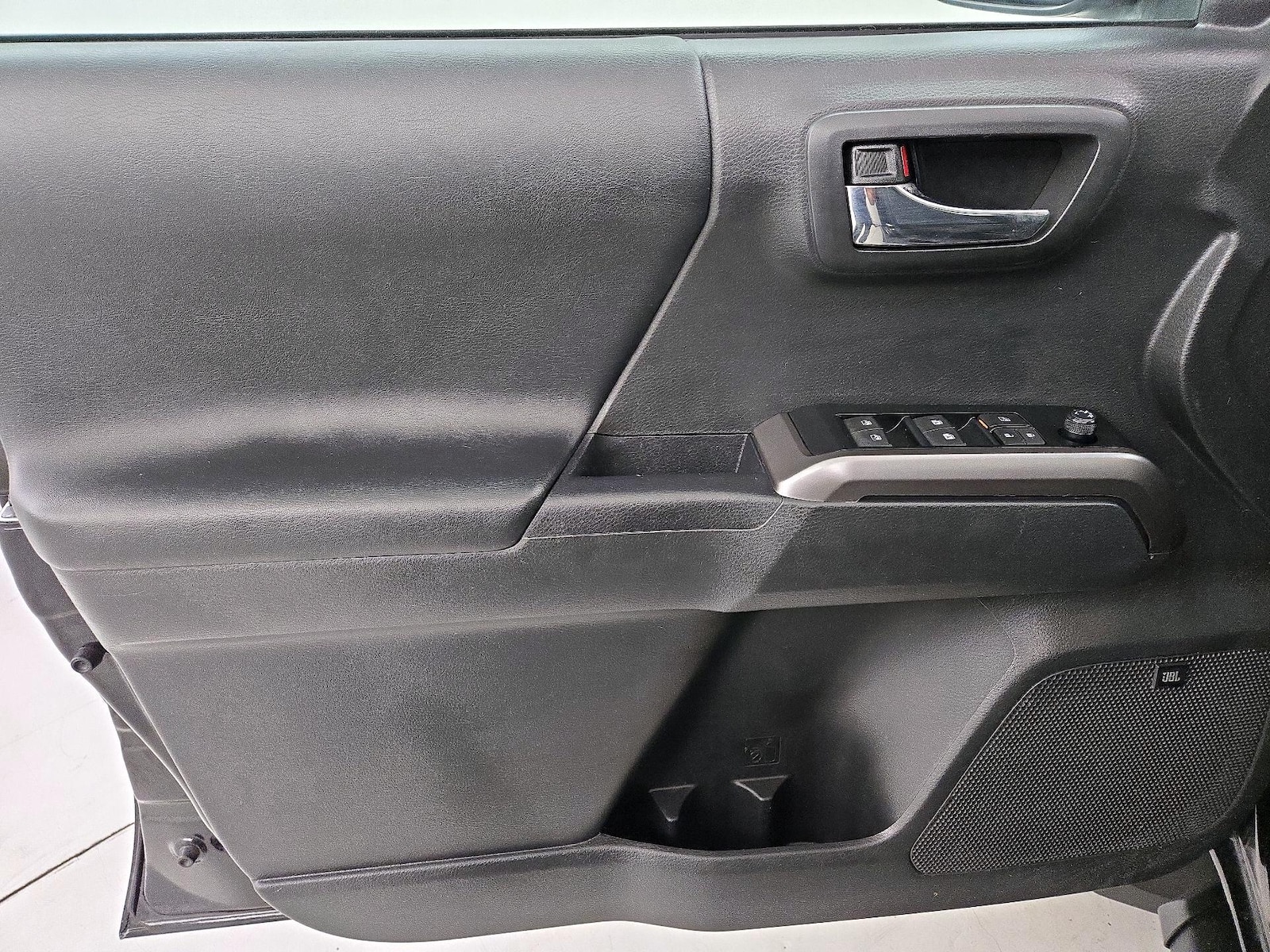 2023 Toyota Tacoma Limited - Photo 13