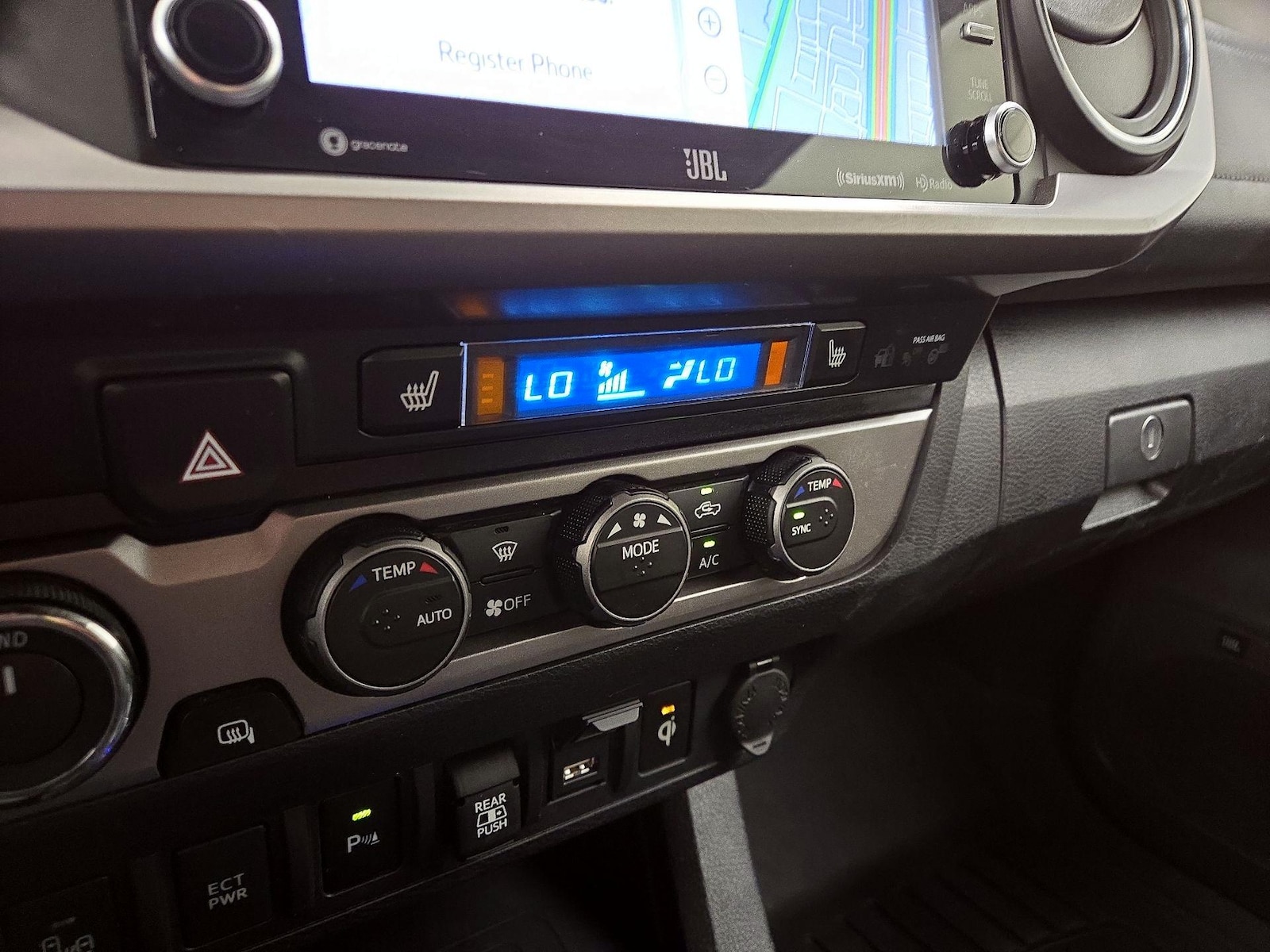 2023 Toyota Tacoma Limited - Photo 18