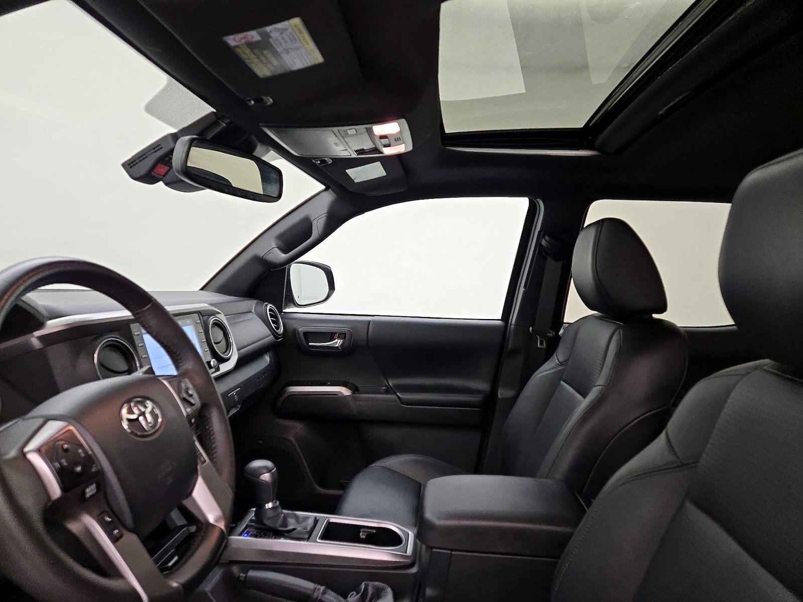 Sunroof(s) & Overhead Airbags