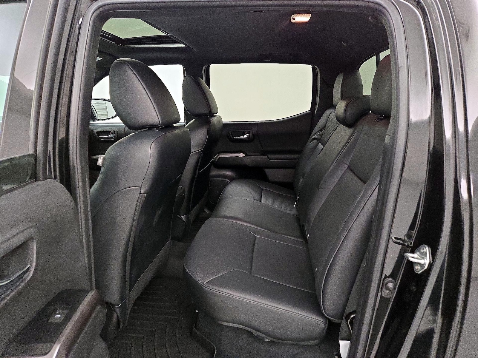 2023 Toyota Tacoma Limited - Photo 22