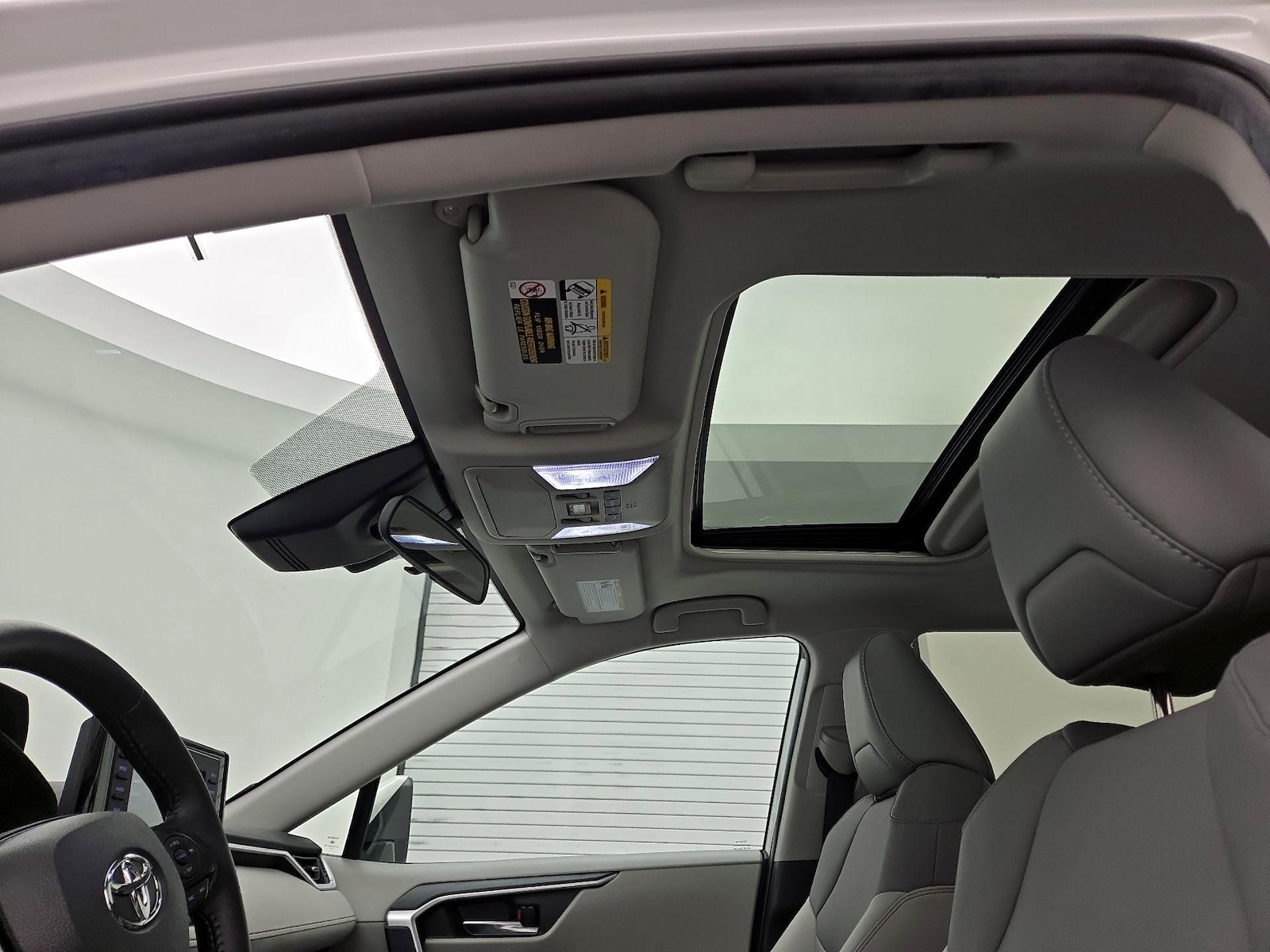 2022 Toyota RAV4 XLE Premium - Photo 20