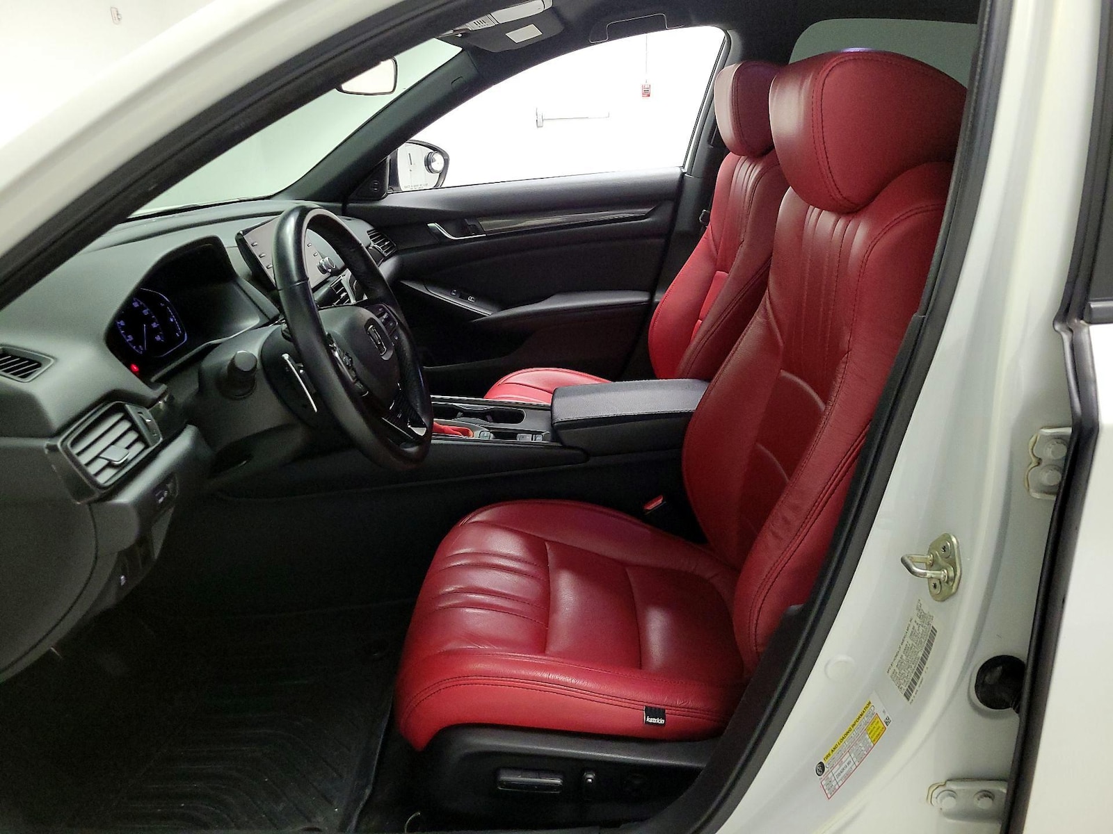 Power Seat(s) & Side Airbags