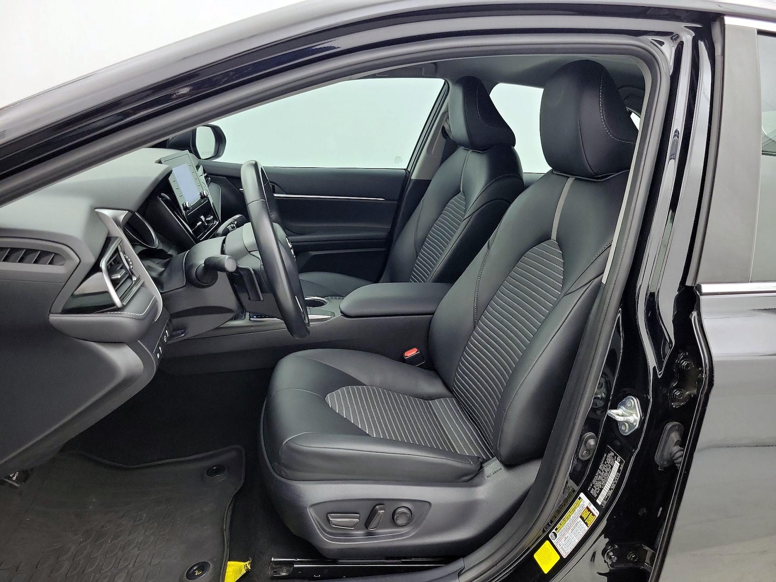 Power Seat(s) & Side Airbags
